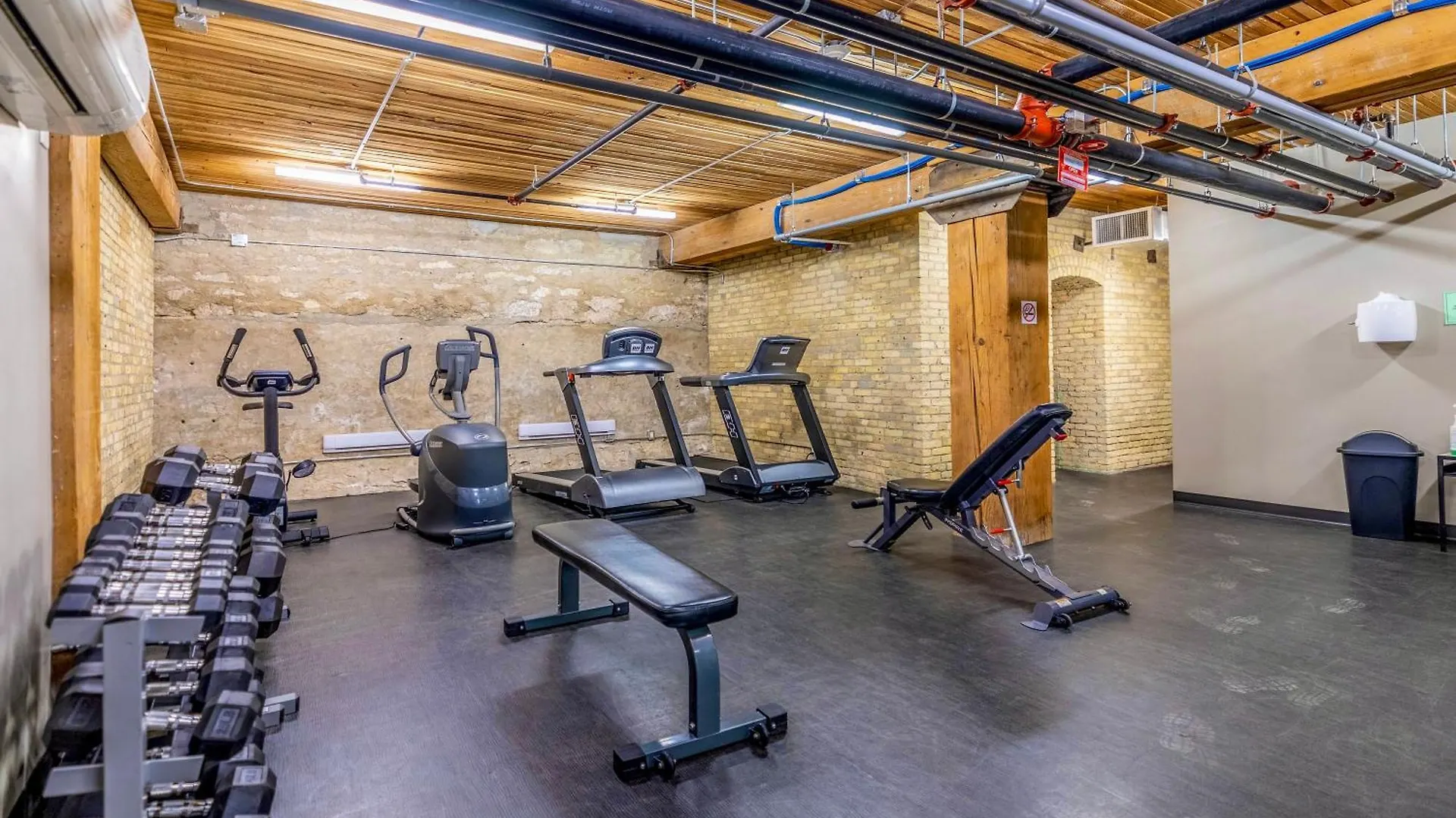Free Parking 5 Star Quiet 2 Bedroom Loft - Central - Fully Stocked Winnipeg